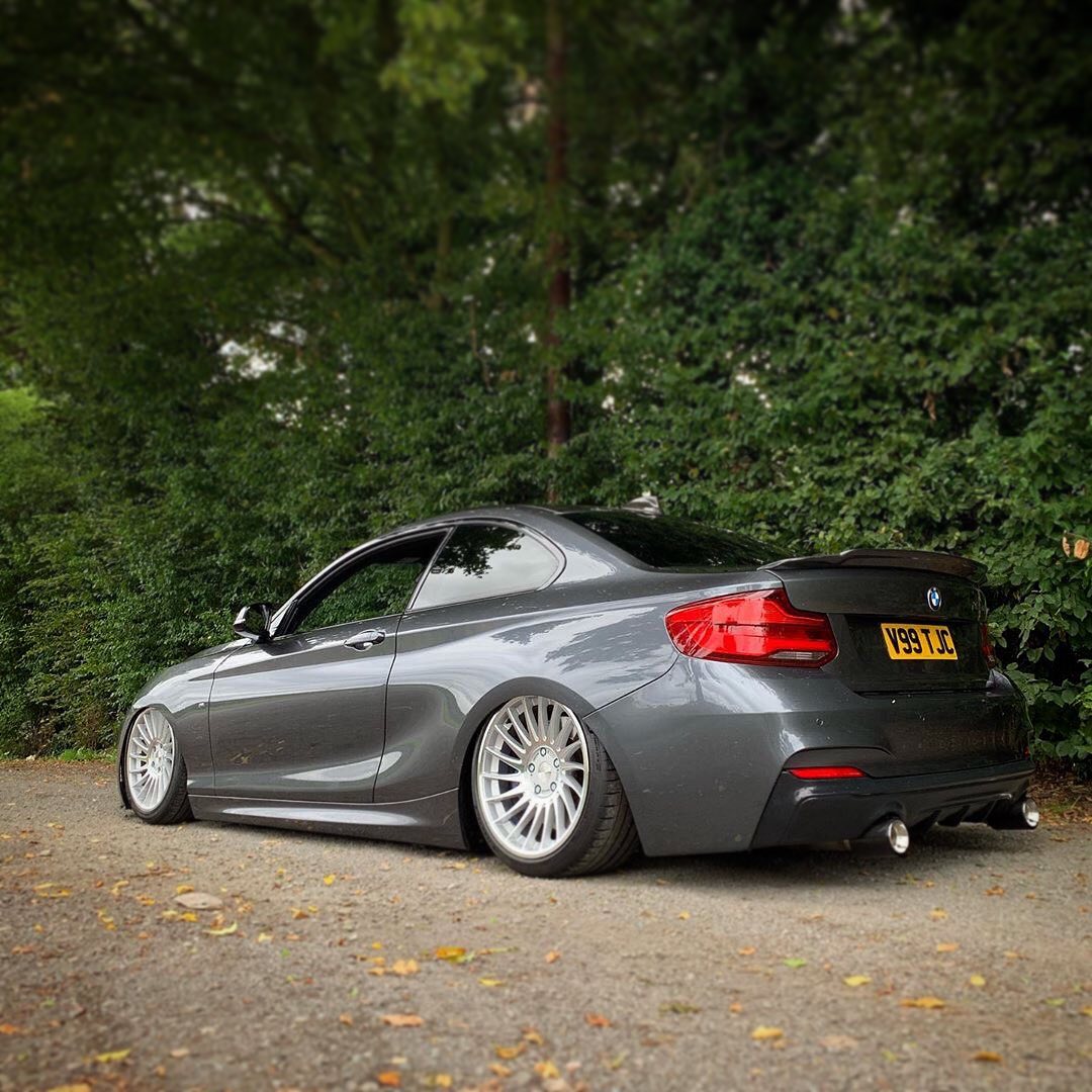 1-SERIES F22 RWD