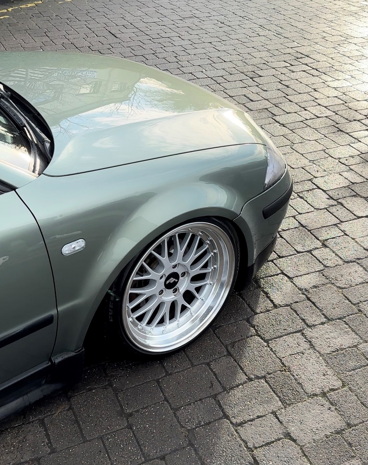 VOLKSWAGEN PASSAT B5.5