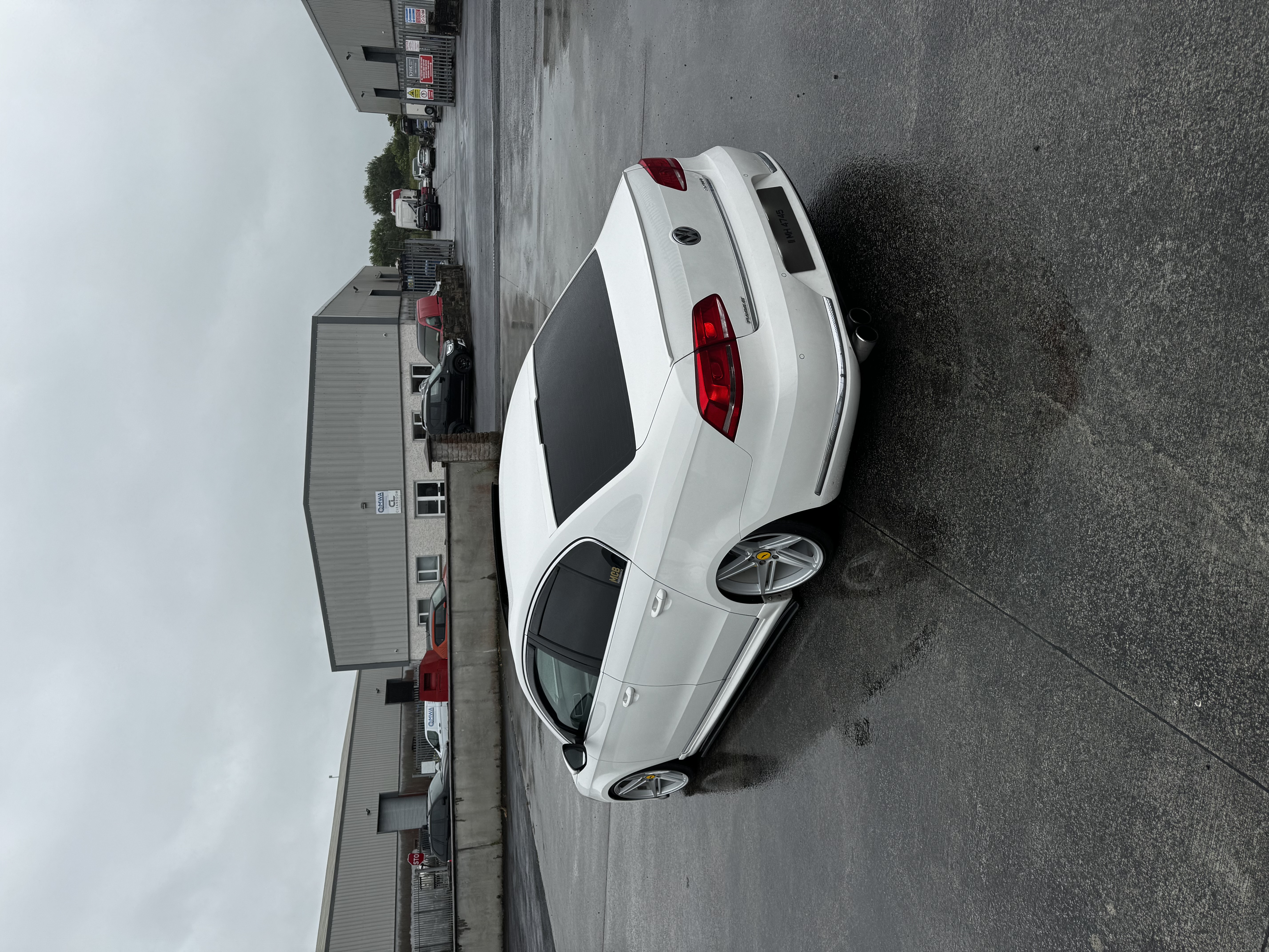 VOLKSWAGEN PASSAT B7