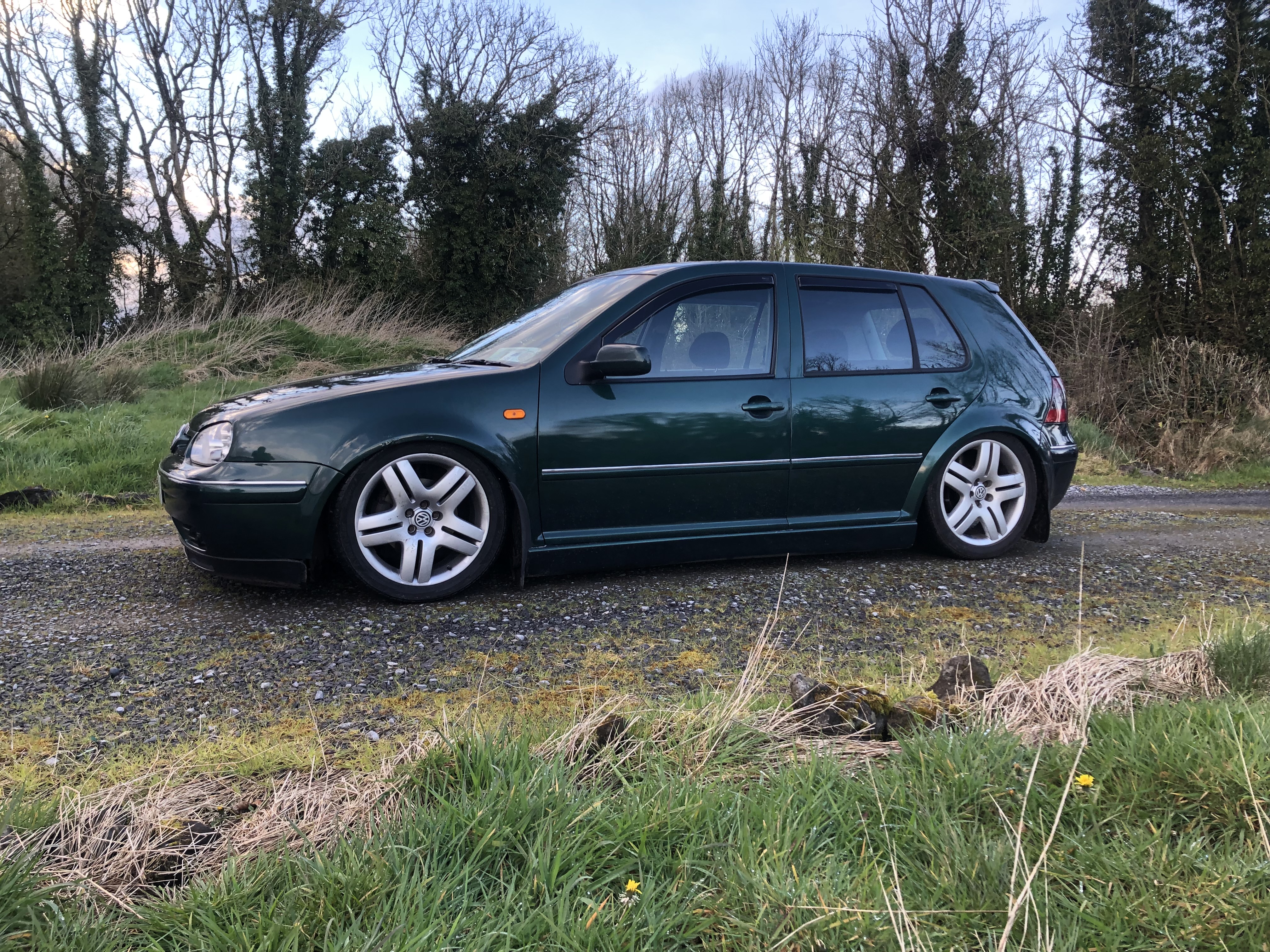 VOLKSWAGEN GOLF MK4
