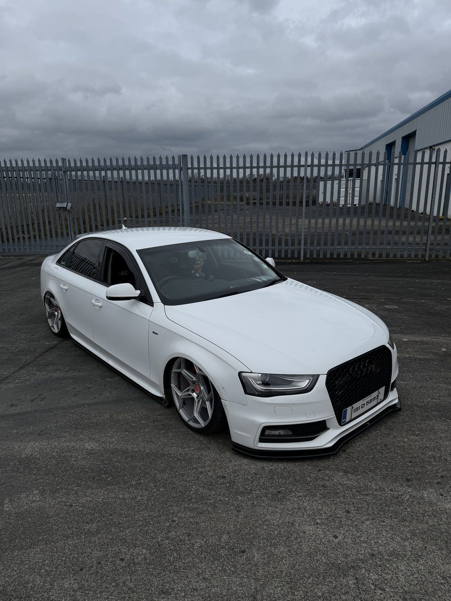 AUDI A4 B8.5