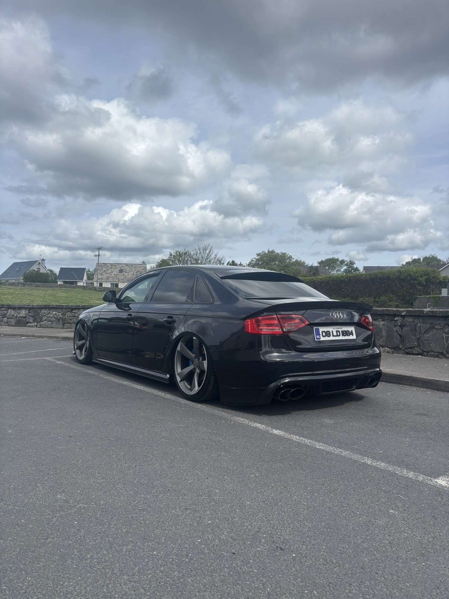 AUDI A4 B8