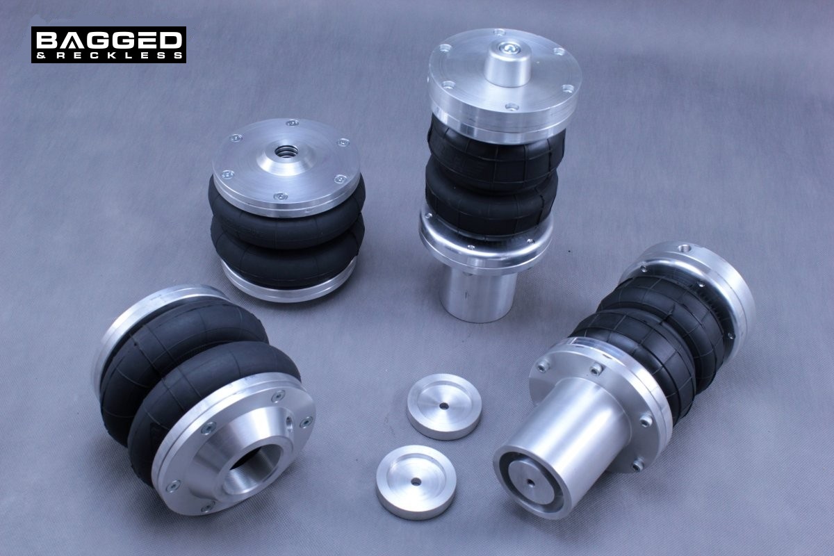 BAGS WITH MOUNTING BRACKETS